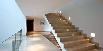 Как выбрать мраморную лестницу в дом