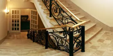Мраморные лестницы – символ престижа и высокого статуса